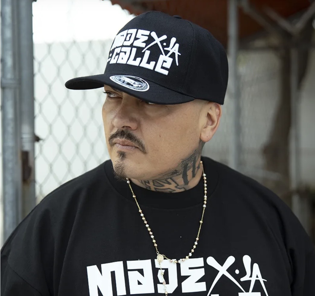 madexlacalle_main_logos_cap_black
